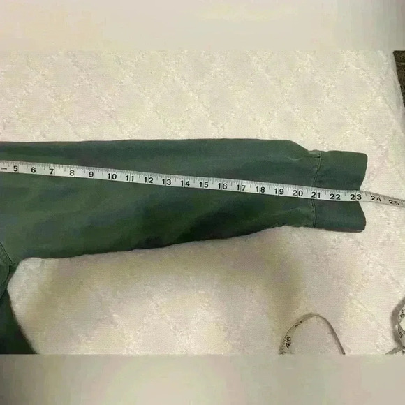 Women’s Old Navy shirt - Picture 6 of 9